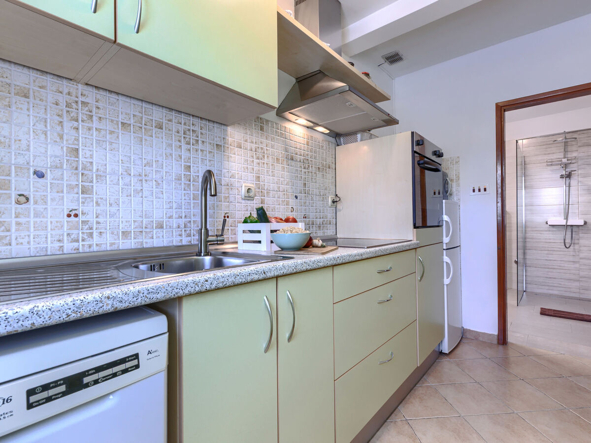 Maison Kate avec piscine privée à Pićan - Photo 27
