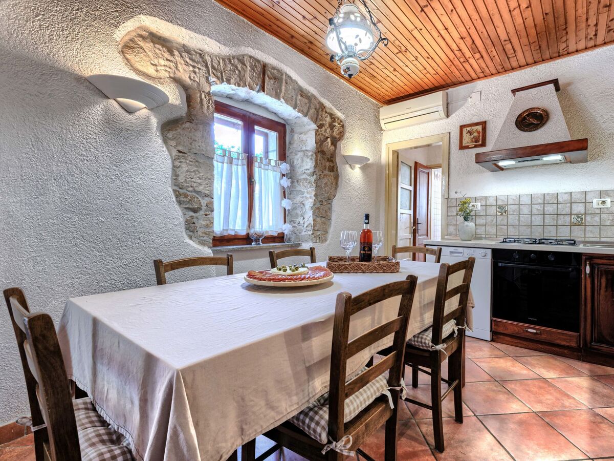 Maison Nino à Labin : piscine privée et 1,2 ha - Photo 9