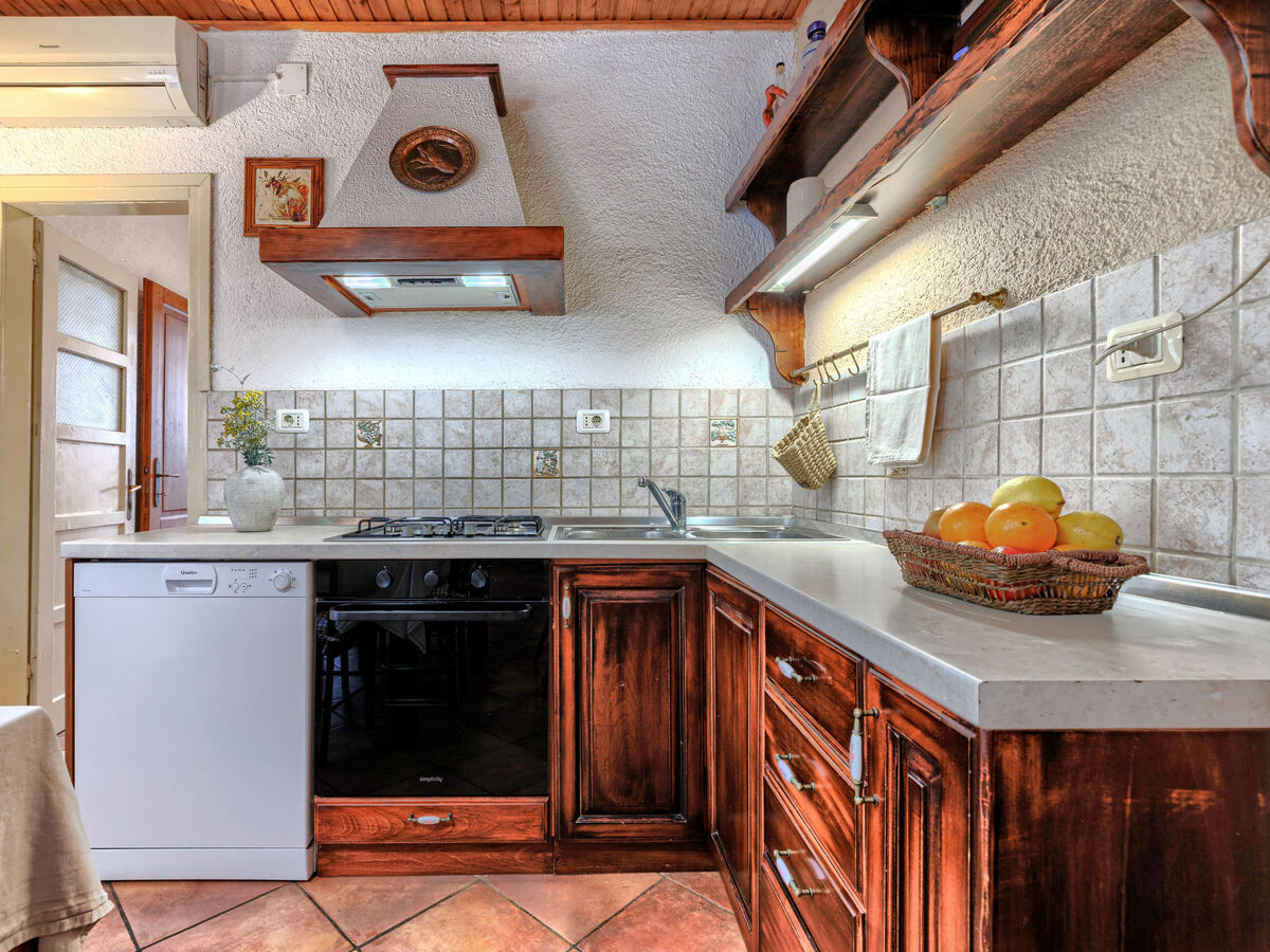 Maison Nino à Labin : piscine privée et 1,2 ha - Photo 12