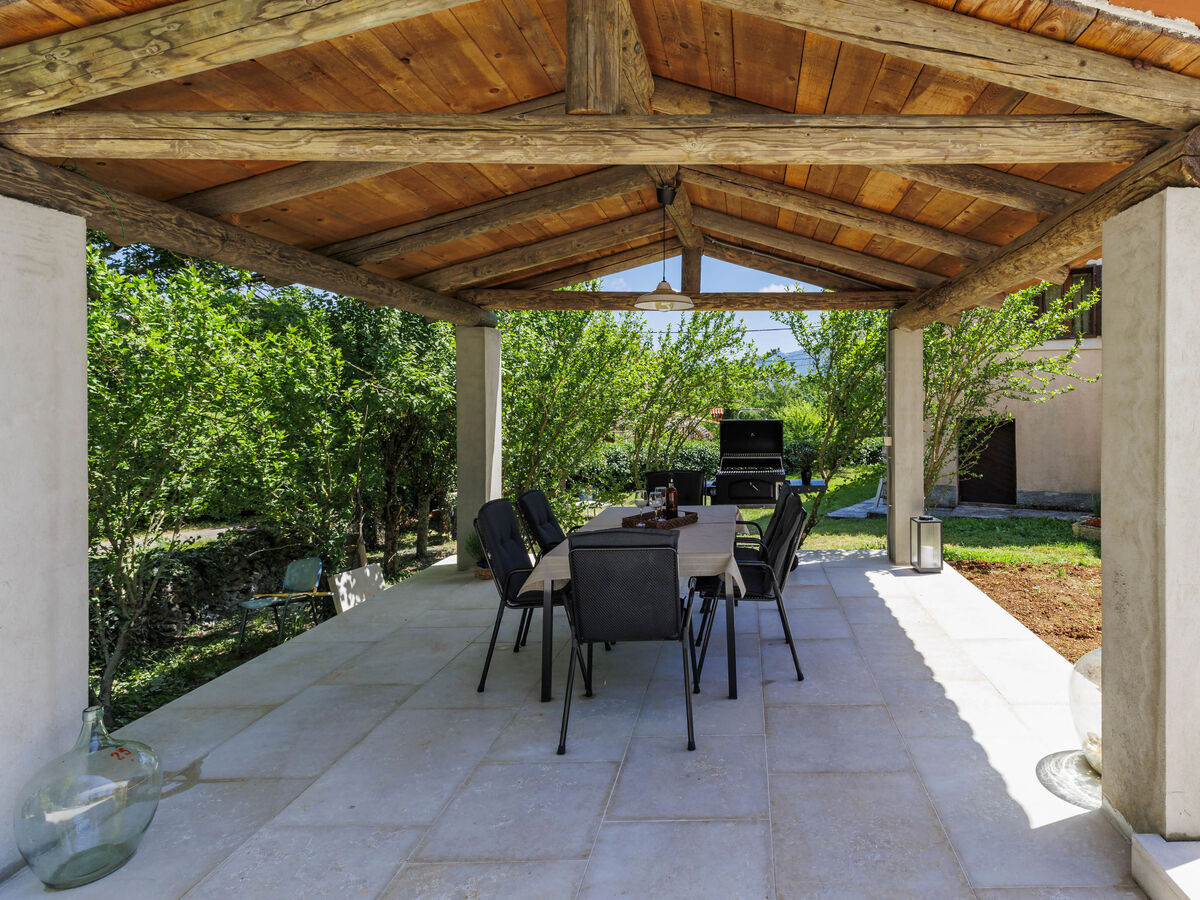 Maison Nino à Labin : piscine privée et 1,2 ha - Photo 24