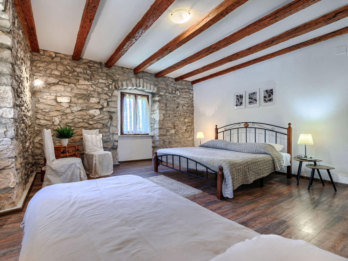 Maison Nino à Labin : piscine privée et 1,2 ha - Photo 37