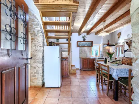 Maison Paolici à Labin : piscine privée et terrain : photo 9