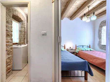 Maison Paolici à Labin : piscine privée et terrain : photo 20