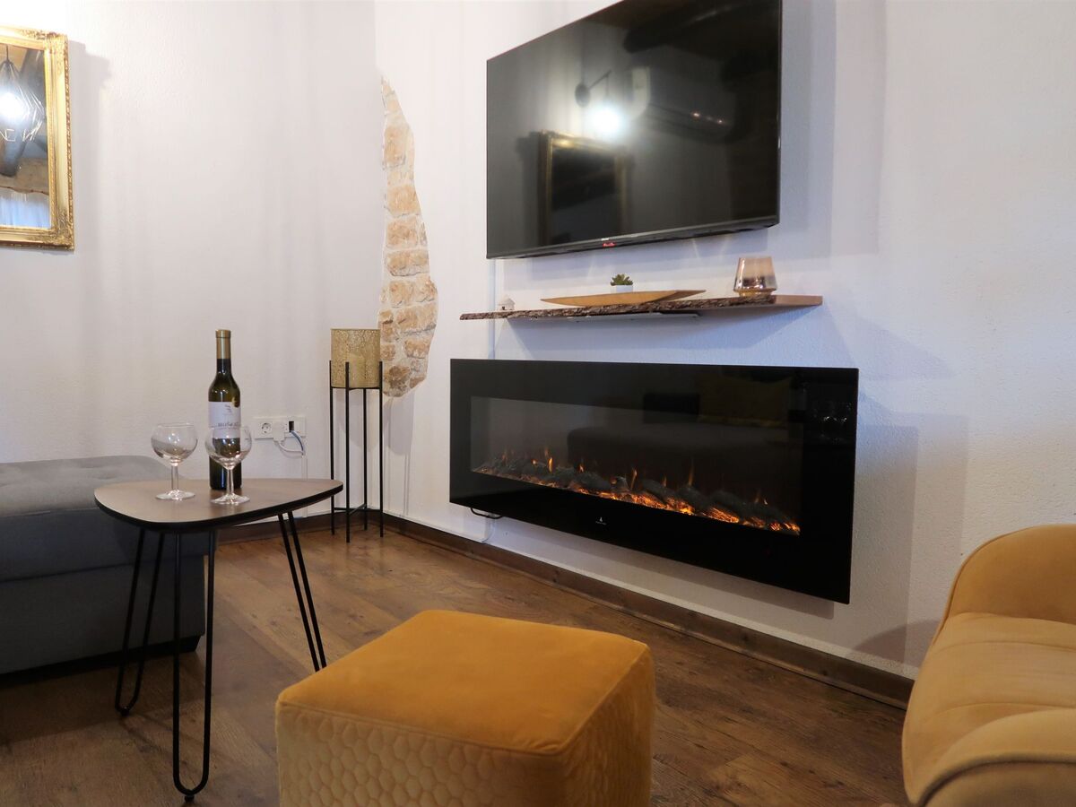 Maison Lara à Labin, terrasse couverte et terrain privé - Photo 8