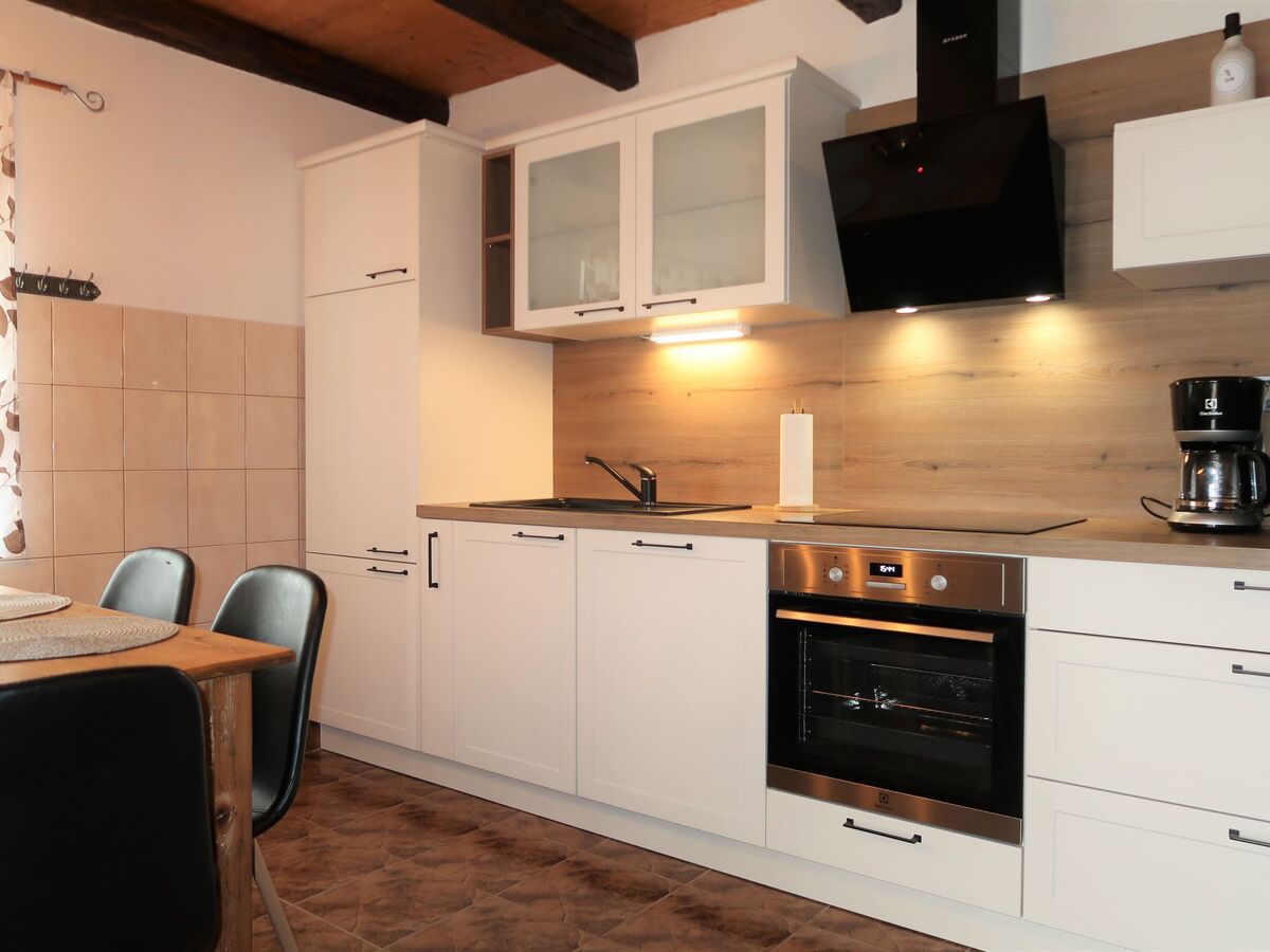 Maison Lara à Labin, terrasse couverte et terrain privé - Photo 10