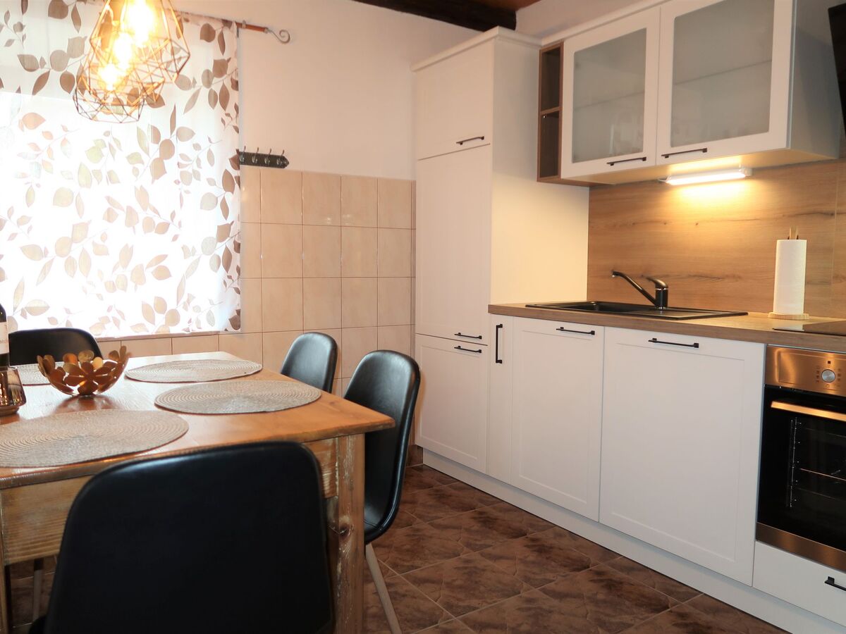 Maison Lara à Labin, terrasse couverte et terrain privé - Photo 12
