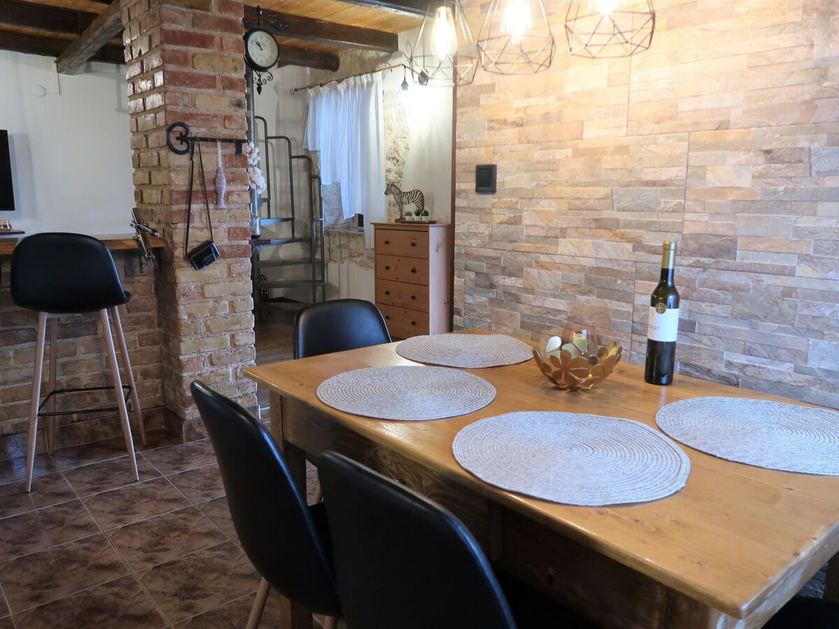 Maison Lara à Labin, terrasse couverte et terrain privé - Photo 14