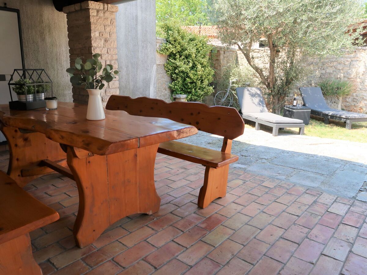 Maison Lara à Labin, terrasse couverte et terrain privé - Photo 18