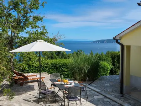 Maison Makvic à Mošćenička Draga, vue sur la mer : photo 18