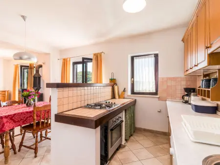 Maison Kušar avec piscine à Motovun : photo 3
