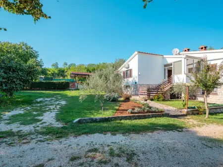 Maison jumelée Hacienda à Pazin, piscine privée et terrain 4 000 m² : photo 8