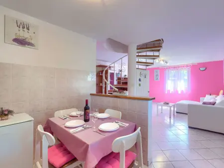 Maison Nikolina avec piscine privée à Rovinj : photo 23