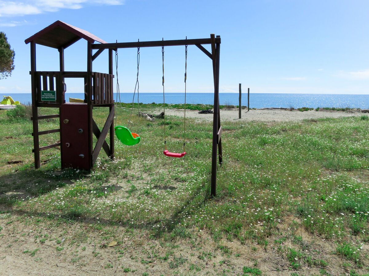 Bungalow Club 2 chambres à 50 m de la plage - Photo 13