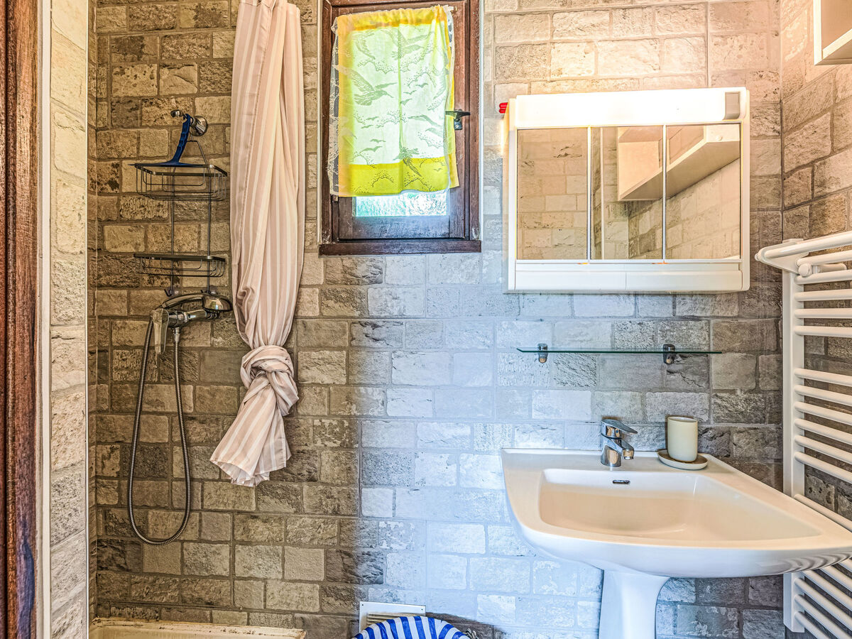 Studio La Baraka – vue mer, terrasse, à 300 m de la plage - Photo 15
