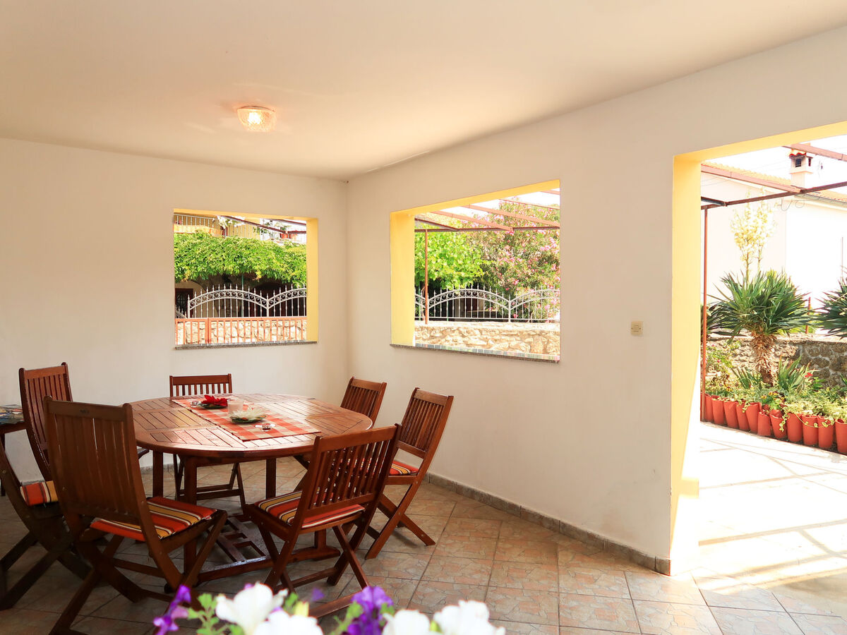 Maison Mateja à Krk, 4 chambres, terrasses et mer à 1,2 km - Photo 2