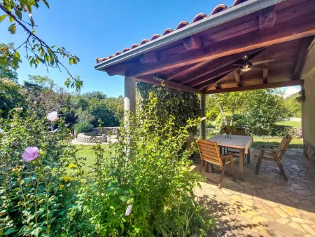 Maison Ljudevit à Krk, 2 étages, 1500 m² de terrain