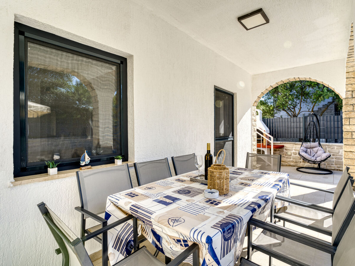 Maison Domagoj avec piscine chauffée à Malinska - Photo 17