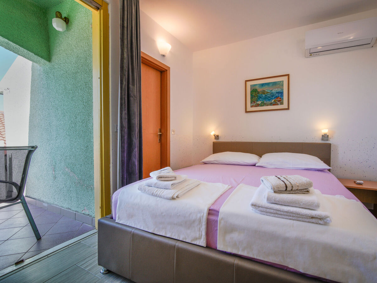 Maison Stanka à 100 m de la plage, 6 chambres - Photo 19