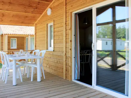 Bungalow à Argelès-sur-Mer, terrasse couverte, piscine commune : photo 27