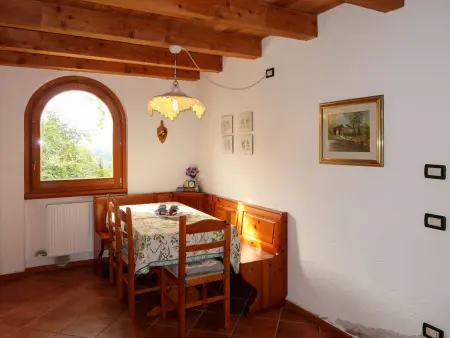 Appartement Cervo à Calceranica, 2 balcons et belle vue : photo 8