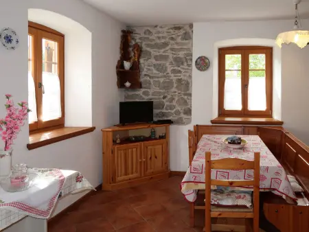 Appartement Capriolo, 60 m² à Calceranica, balcon et vue : photo 4