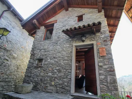 Morandi, maison 3 niveaux avec vue lac à Cannero - Photo 17