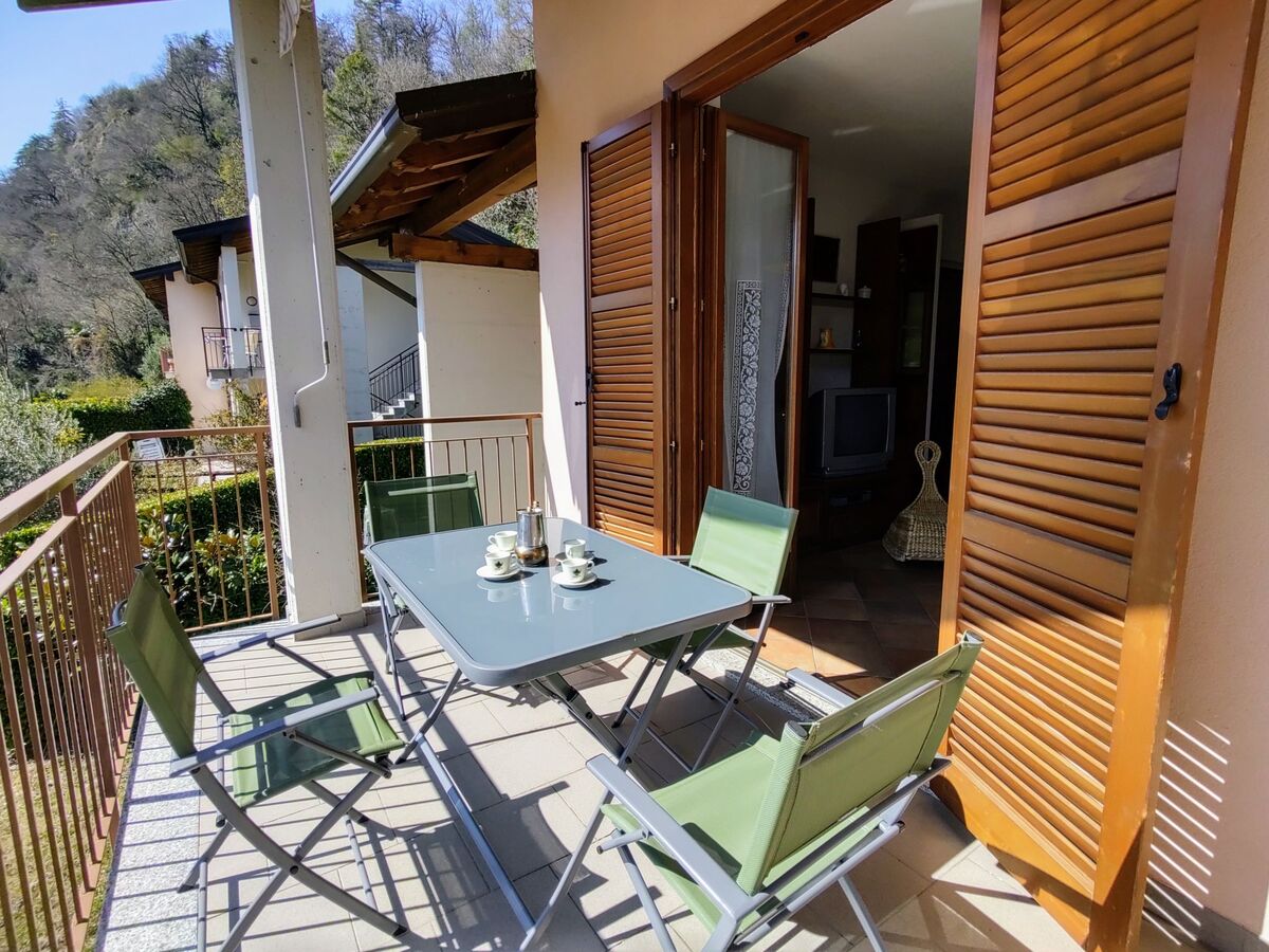 Appartement La Rocca avec piscine, lac à 800 m – Castelveccana - Photo 2
