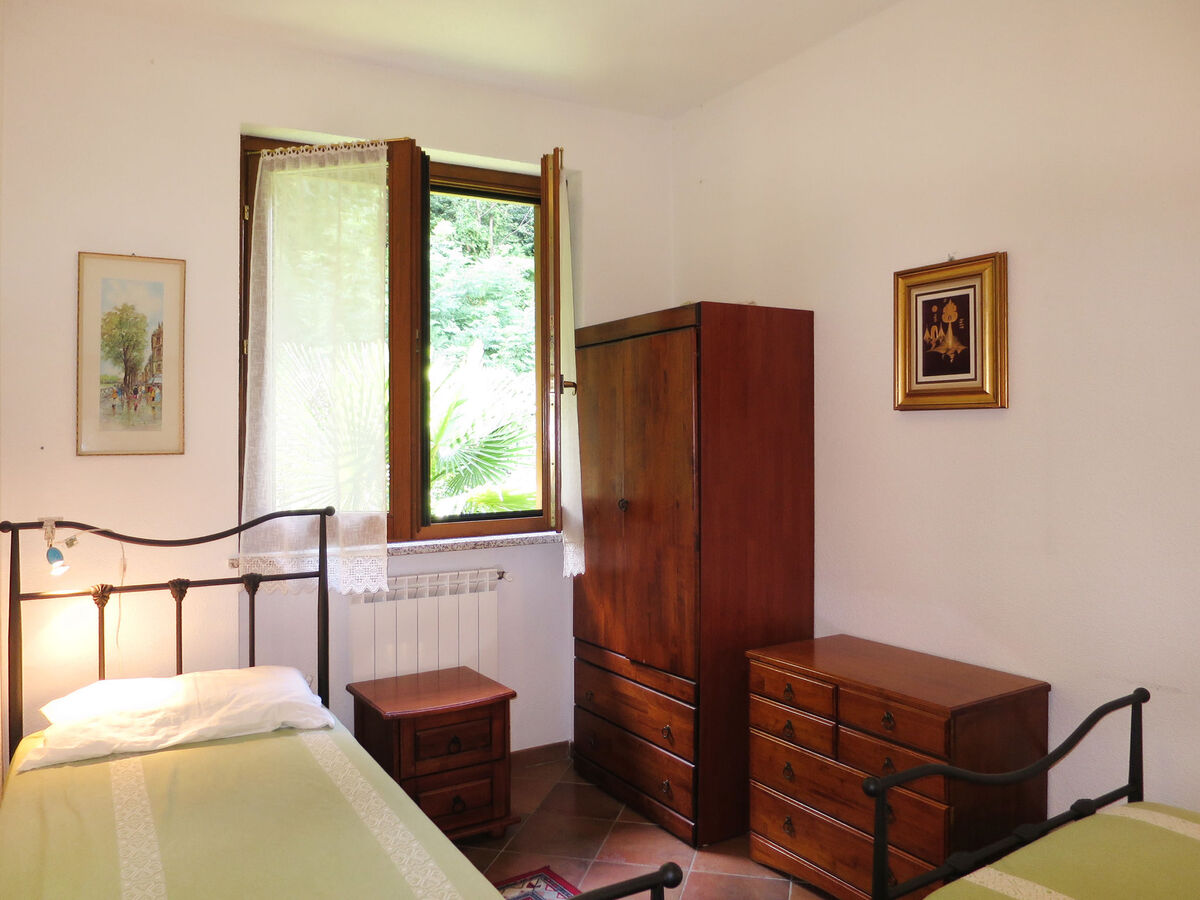 Appartement La Rocca avec piscine, lac à 800 m – Castelveccana - Photo 10