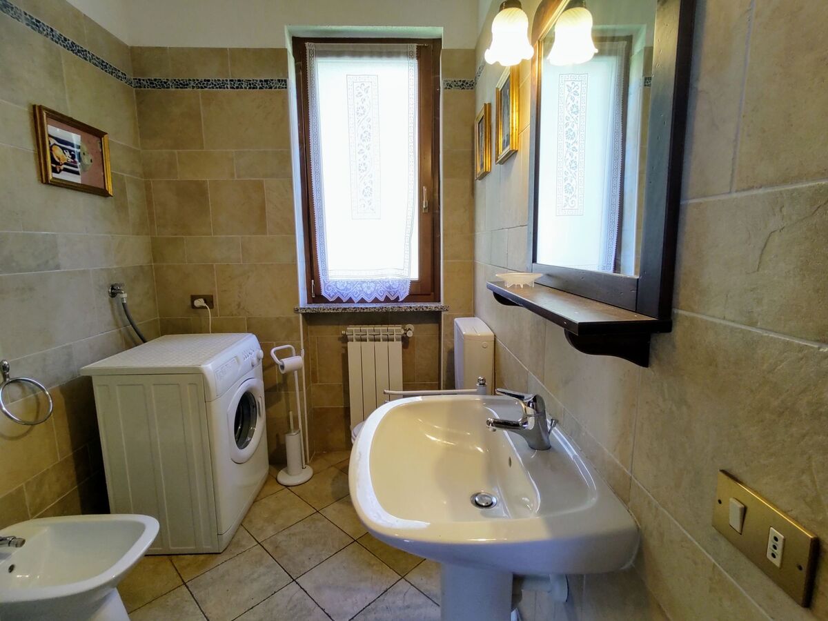 Appartement La Rocca avec piscine, lac à 800 m – Castelveccana - Photo 11
