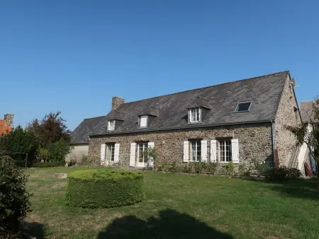 Maison rustique à Saint-Léonard, vue sur la baie et jardin : photo 26