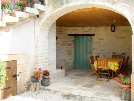 Le Mas de Serre, gîte rustique avec piscine à Mercuès : photo 3