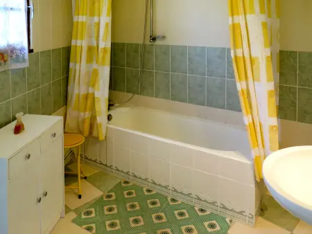 Le Mas de Serre, gîte rustique avec piscine à Mercuès : photo 14