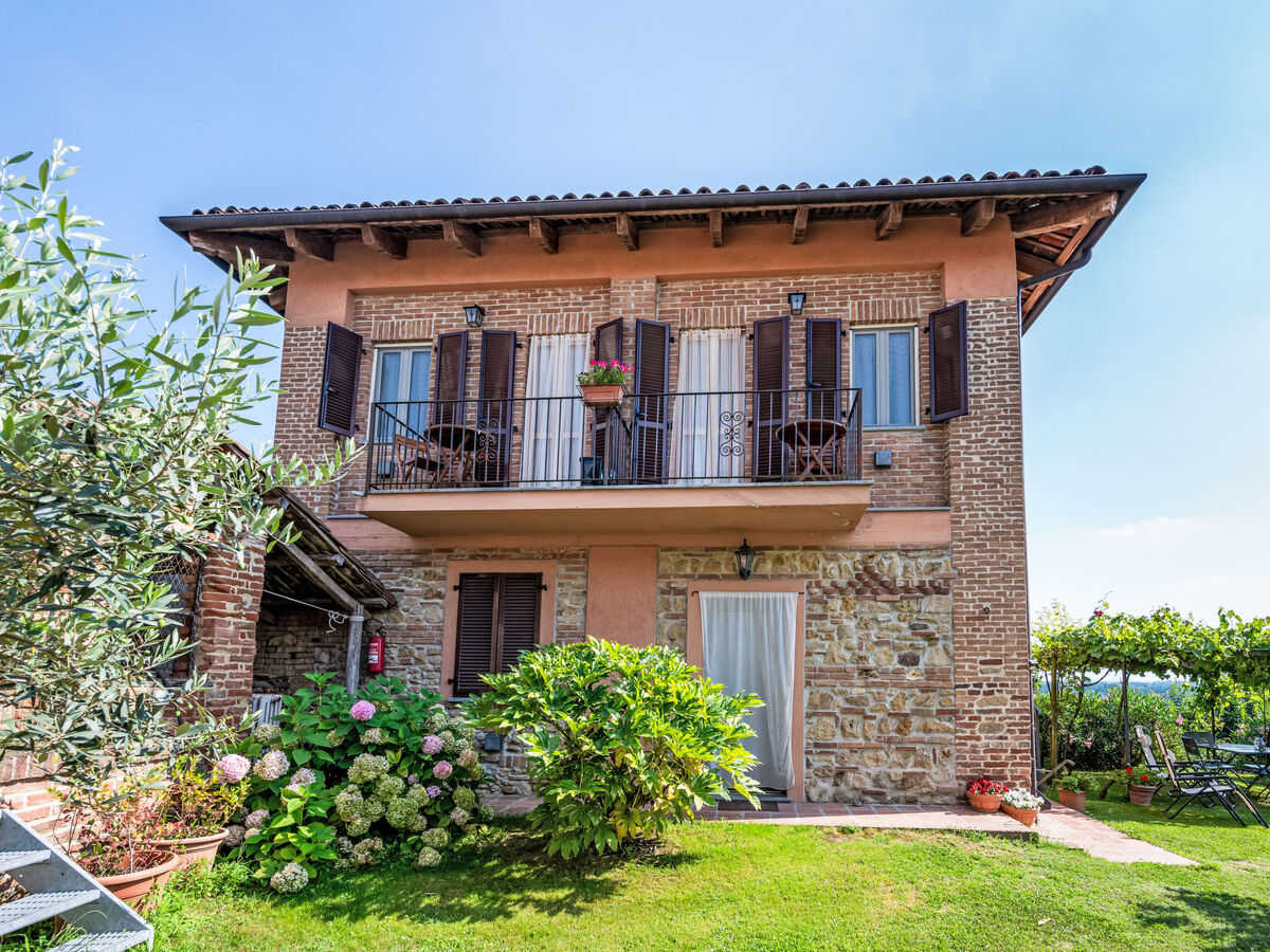 Gîte Bricco dei Ciliegi – Colline du Piémont, piscine - Photo 12