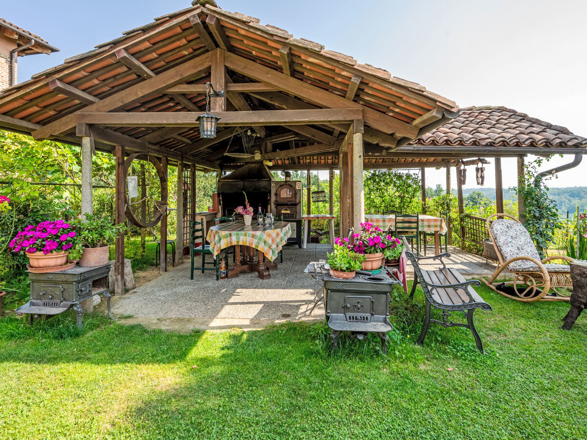 Gîte Bricco dei Ciliegi – Colline du Piémont, piscine - Photo 17