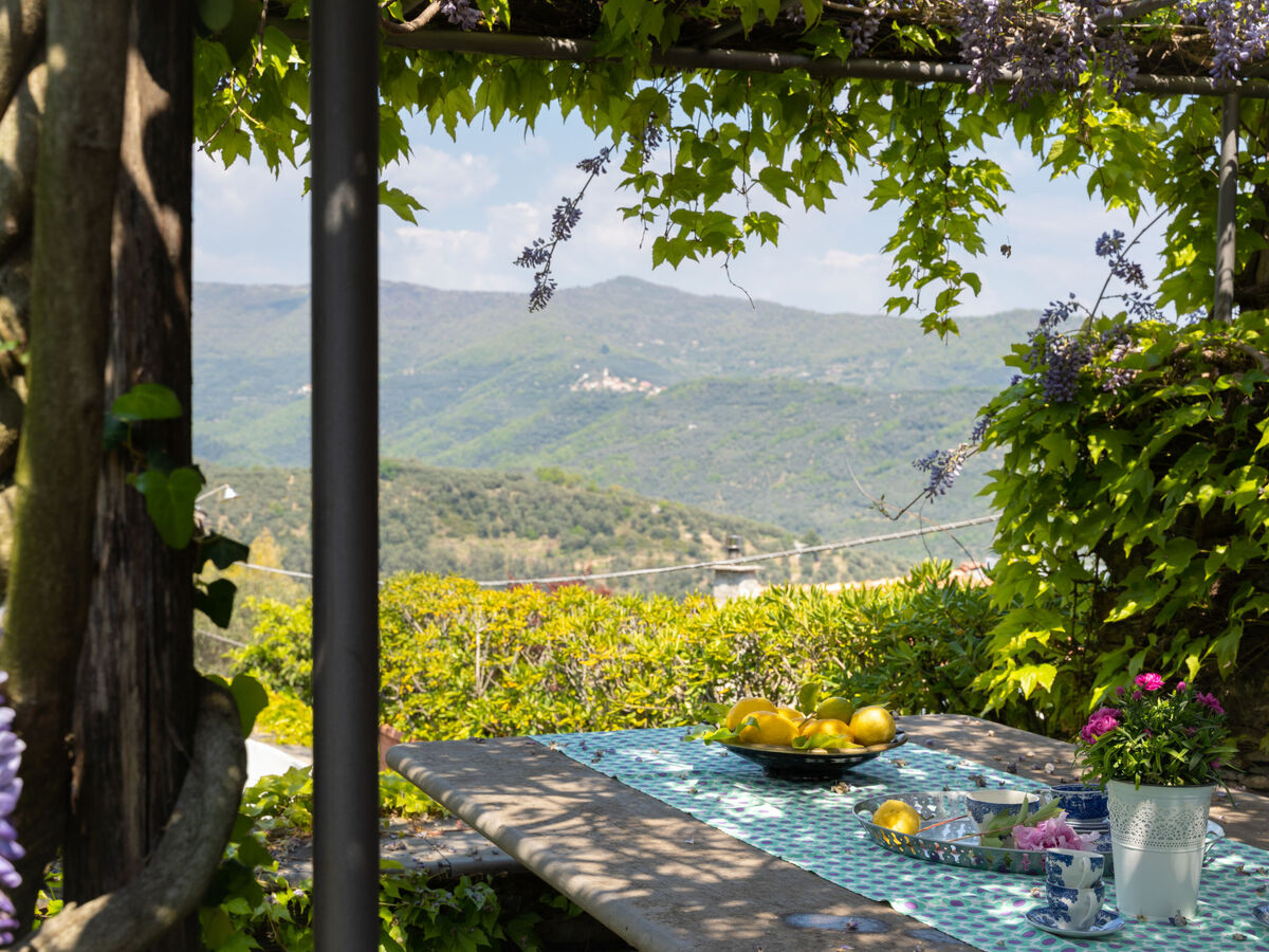 Maison Laura à Dolcedo, vue sur la vallée - Photo 1