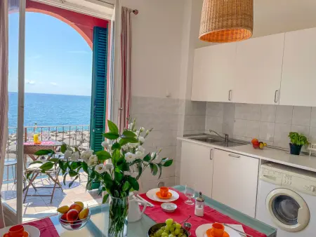 Casa del Sole - Appartement vue mer à Imperia : photo 11