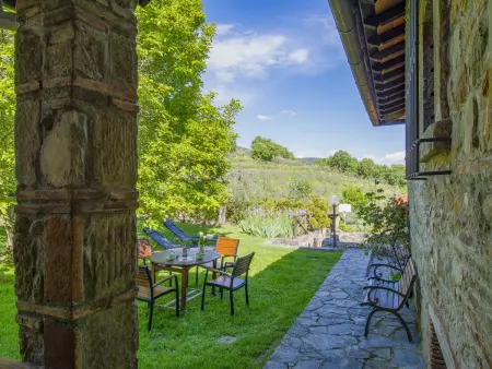 Ferme Il Casellino à Loro Ciuffenna, vue panoramique et piscine : photo 7