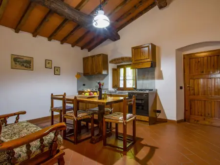 Ferme Il Casellino à Loro Ciuffenna, vue panoramique et piscine : photo 8
