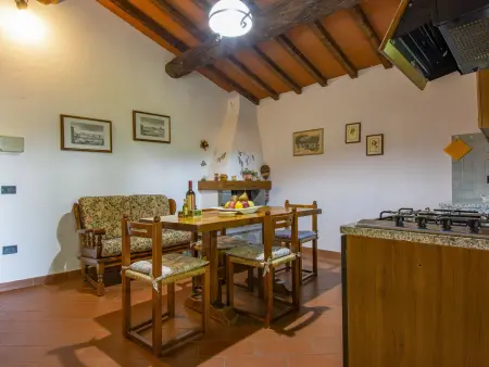 Ferme Il Casellino à Loro Ciuffenna, vue panoramique et piscine : photo 9
