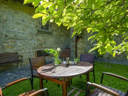 Ferme Il Casellino à Loro Ciuffenna, vue panoramique et piscine : photo 14