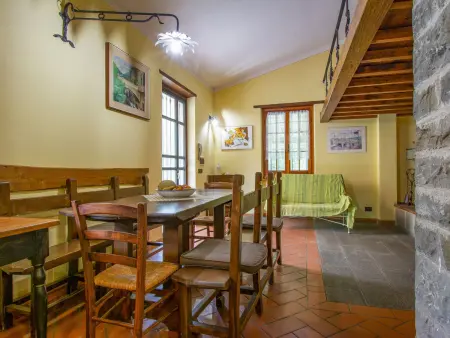 Maison La Fornace à Loro Ciuffenna, jardin et piscine partagée : photo 8