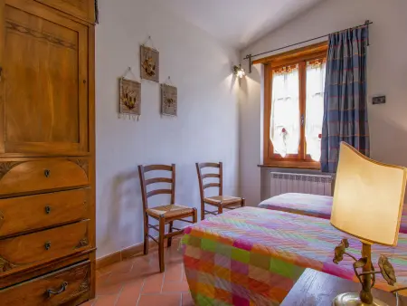 Maison La Fornace à Loro Ciuffenna, jardin et piscine partagée : photo 13