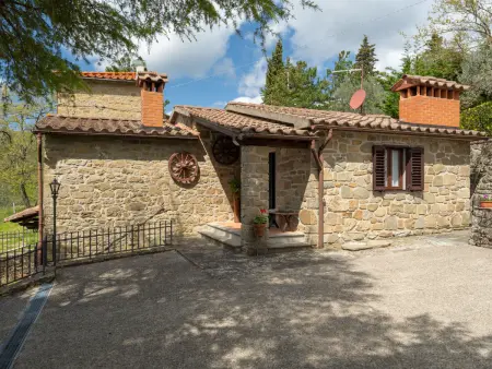 Maison Capanna à Loro Ciuffenna avec piscine et terrain : photo 2