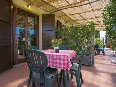 Appartement rustique à Cecina avec jardinet et piscine commune : photo 6