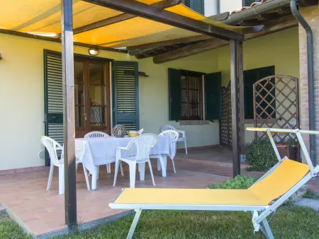 Appartement Le Macine à Cecina, piscine et jardin : photo 5