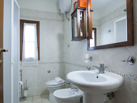 Villetta Aia : maison 2 pièces avec terrasse 45 m2 : photo 9