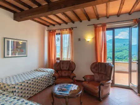 Appartement Vigna La Corte, Dicomano – 7 pers, piscine : photo 9