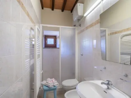 Appartement Vigna La Corte, Dicomano – 7 pers, piscine : photo 15