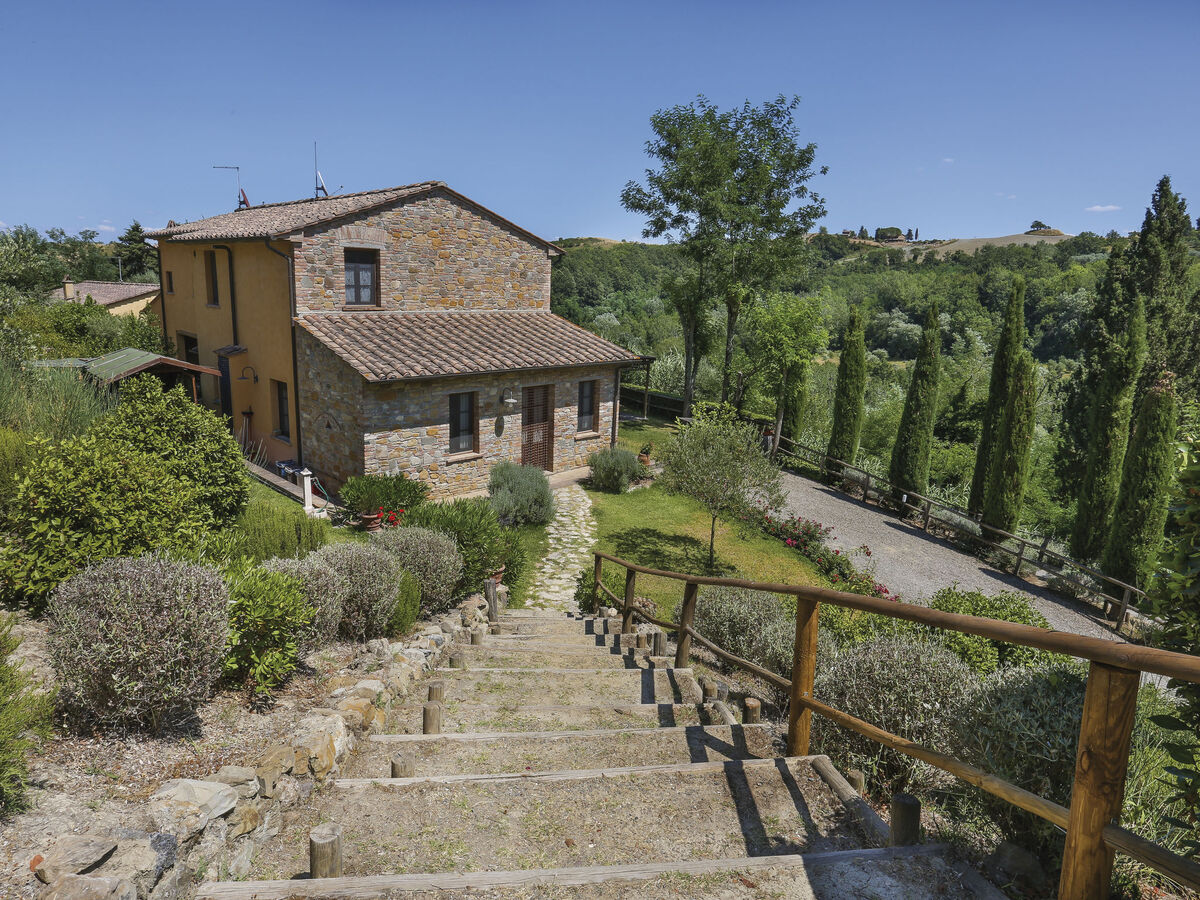 Maison Amos à Montaione, piscine et 2000 m² de terrain - Photo 18