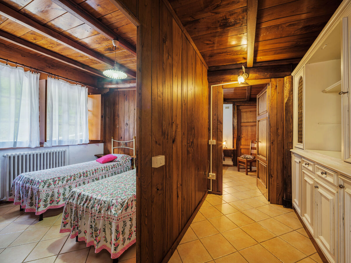 Maison La Fonte à Fiano – piscine et vue panoramique - Photo 12